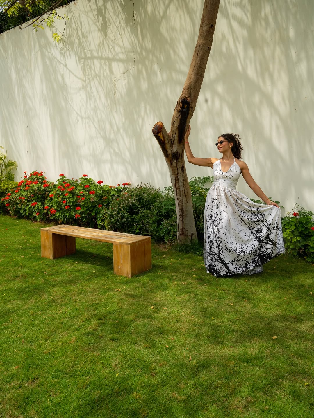 “Living in your summer dreams, dressed like a daydream.” (1)